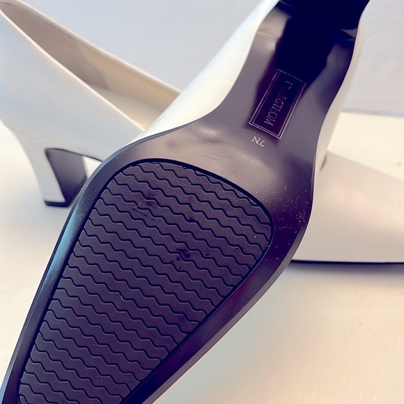 Nordstrom White Leather Pump size 7N New - Picture 7 of 10